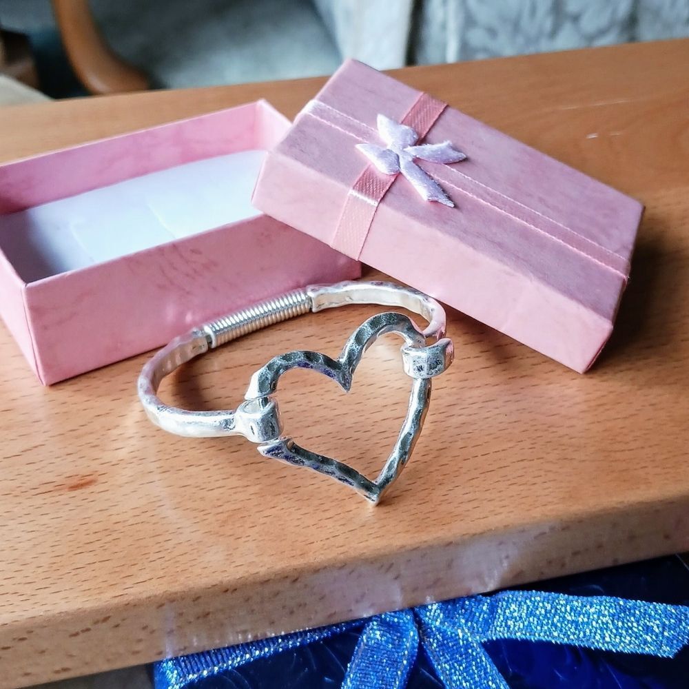 STERLING SILVER Hammered Metal Heart Bangle Bracelet